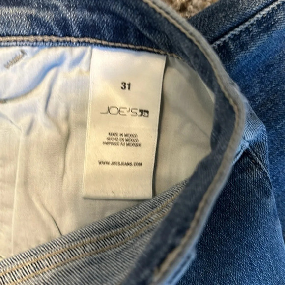 Joe’s Jeans Lightly Distressed High Rise (11.5”) Jeans, Size 31, Never Worn - Picture 5 of 6